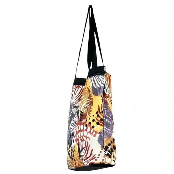 Vera Bradley Lighten Up Bag Painted Feathers Tote Black Zip Print Large Gift - Picture 2 of 8